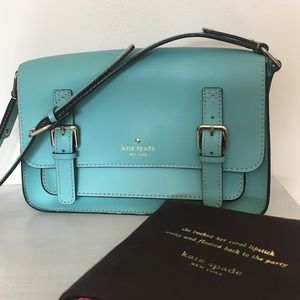 Kate Spade Essex Scout cross body handbag 👜 HP🎉