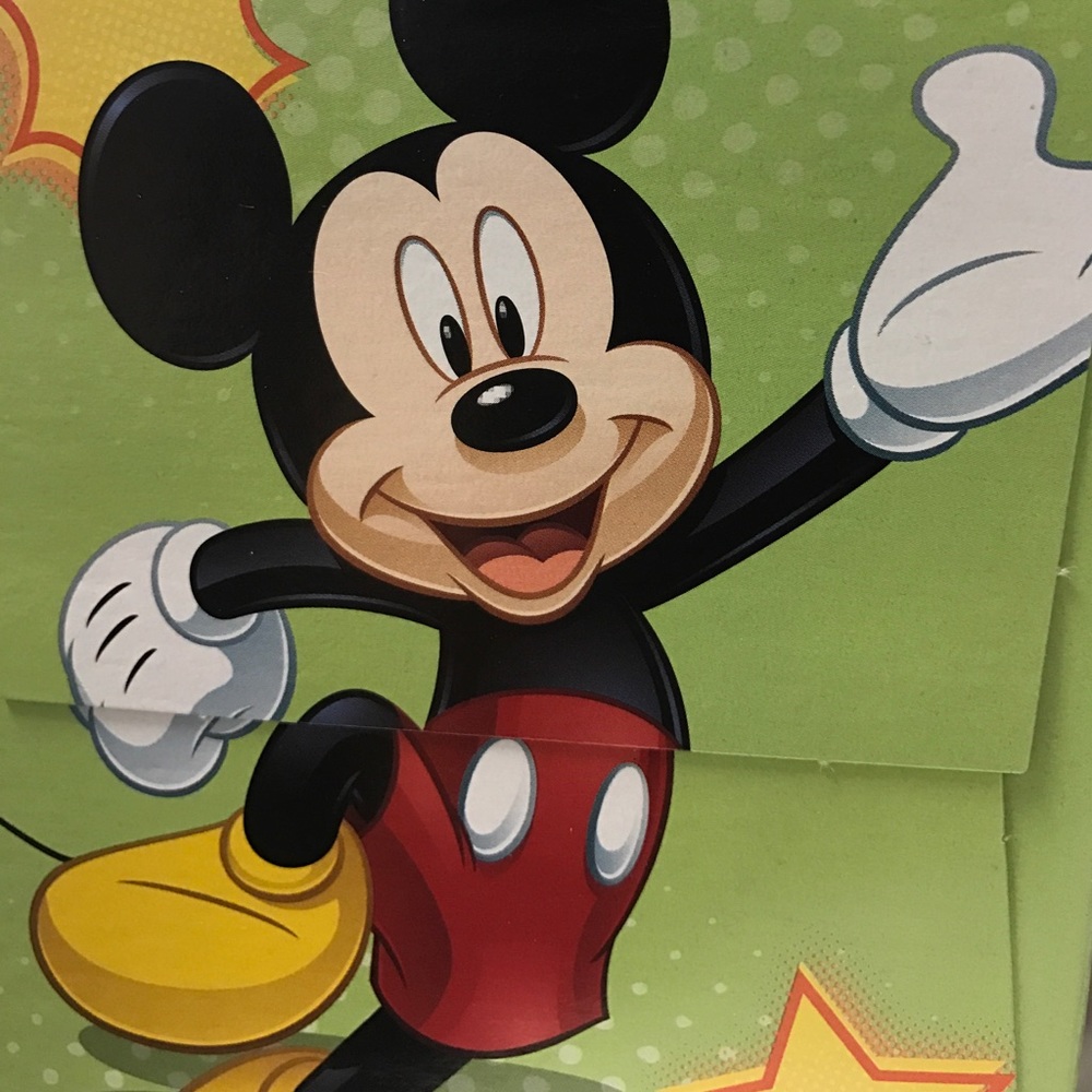 Meet your Posher, Lavy