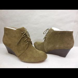 SOLE SOCIETY SO-DELMA ARMY GREEN SUEDE BOOTS 8