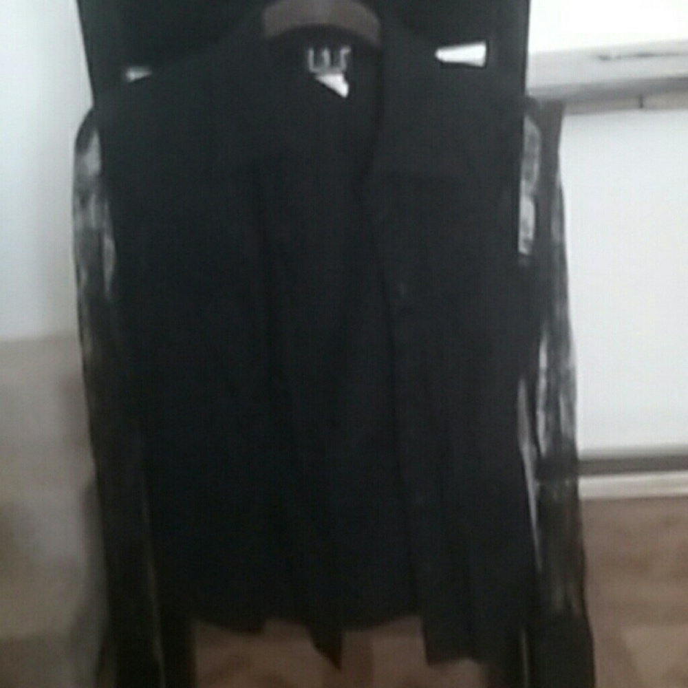 Inc button down