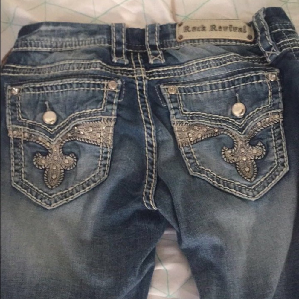Rock revivals size 28