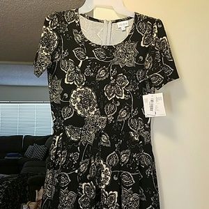 NWT lularoe Amelia size M