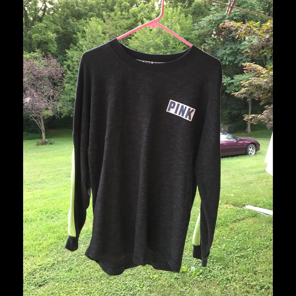 VS PINK Varsity Crew