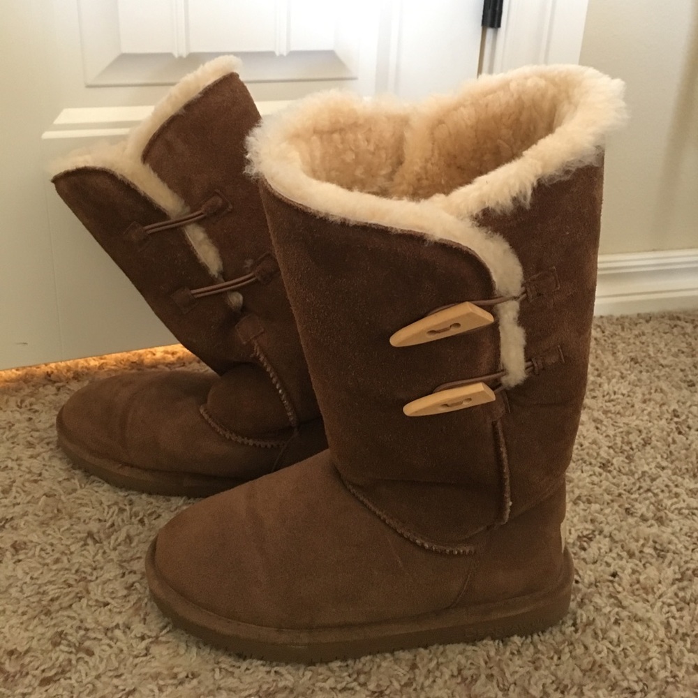 Tan 12" Bearpaw boots