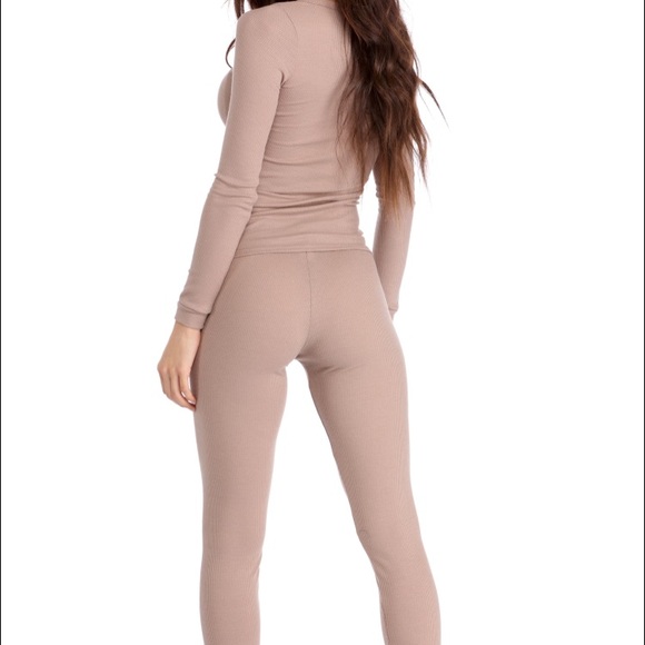 Windsor pajama 2 piece set - Picture 2 of 3