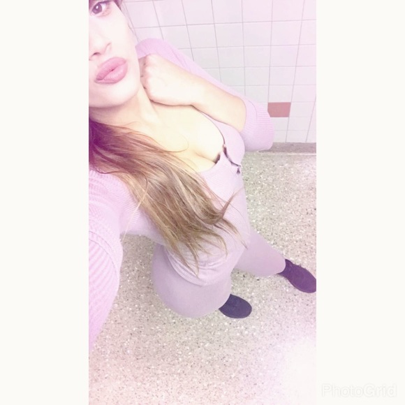 Windsor pajama 2 piece set - Picture 3 of 3