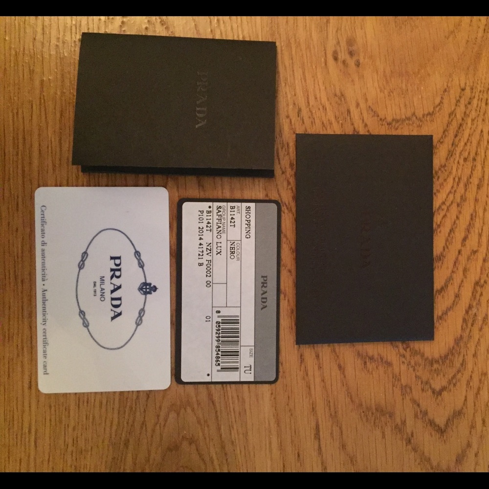 Prada Saffiano Lux Black bag - Picture 3 of 5
