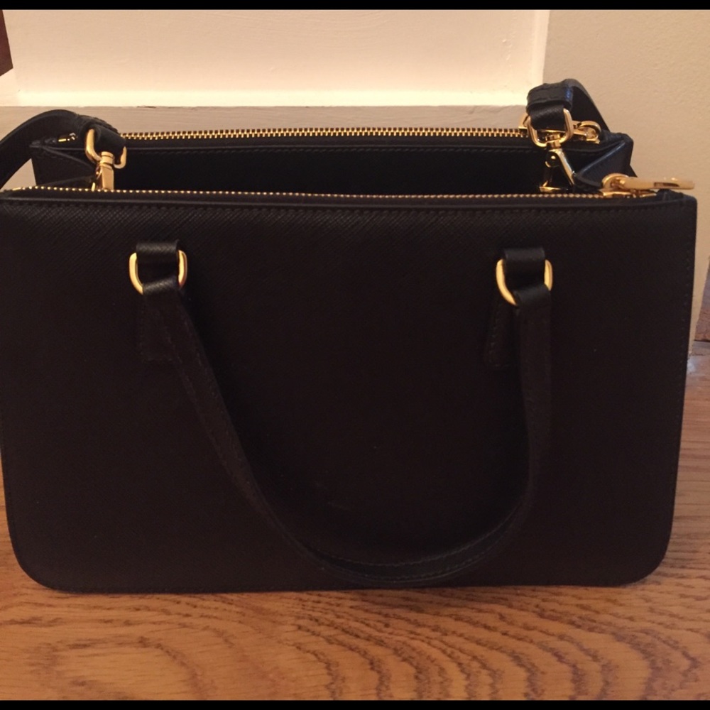 Prada Saffiano Lux Black bag - Picture 4 of 5