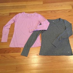 (SOLD) Gap Fit breathe long sleeve tees size S