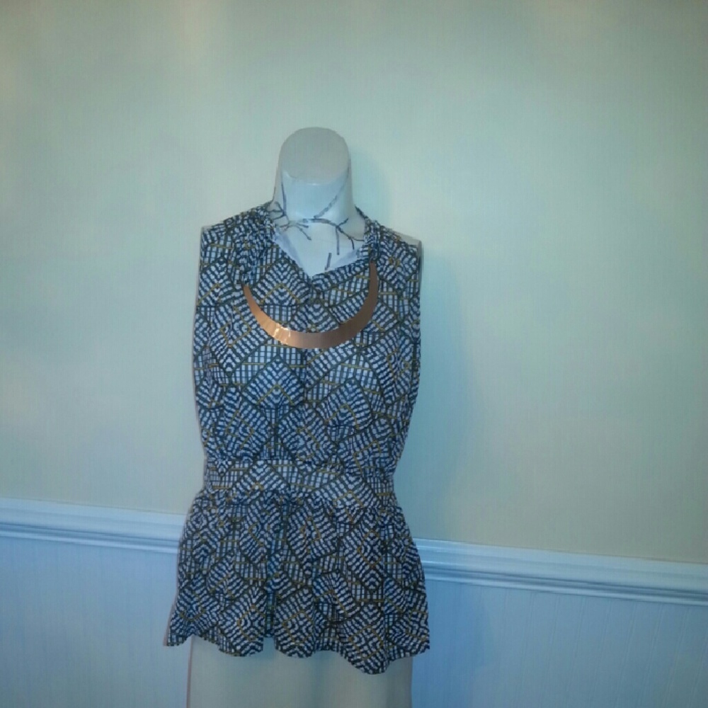 Worthington top with connected gold bar necklace.