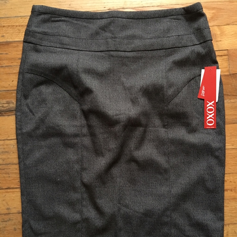 NEW XOXO 11/12 STRAIGHT PENCIL GRAY SKIRT