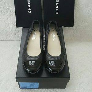 🛍-----SOLD-----CHANEL Black Ballerina  shoes