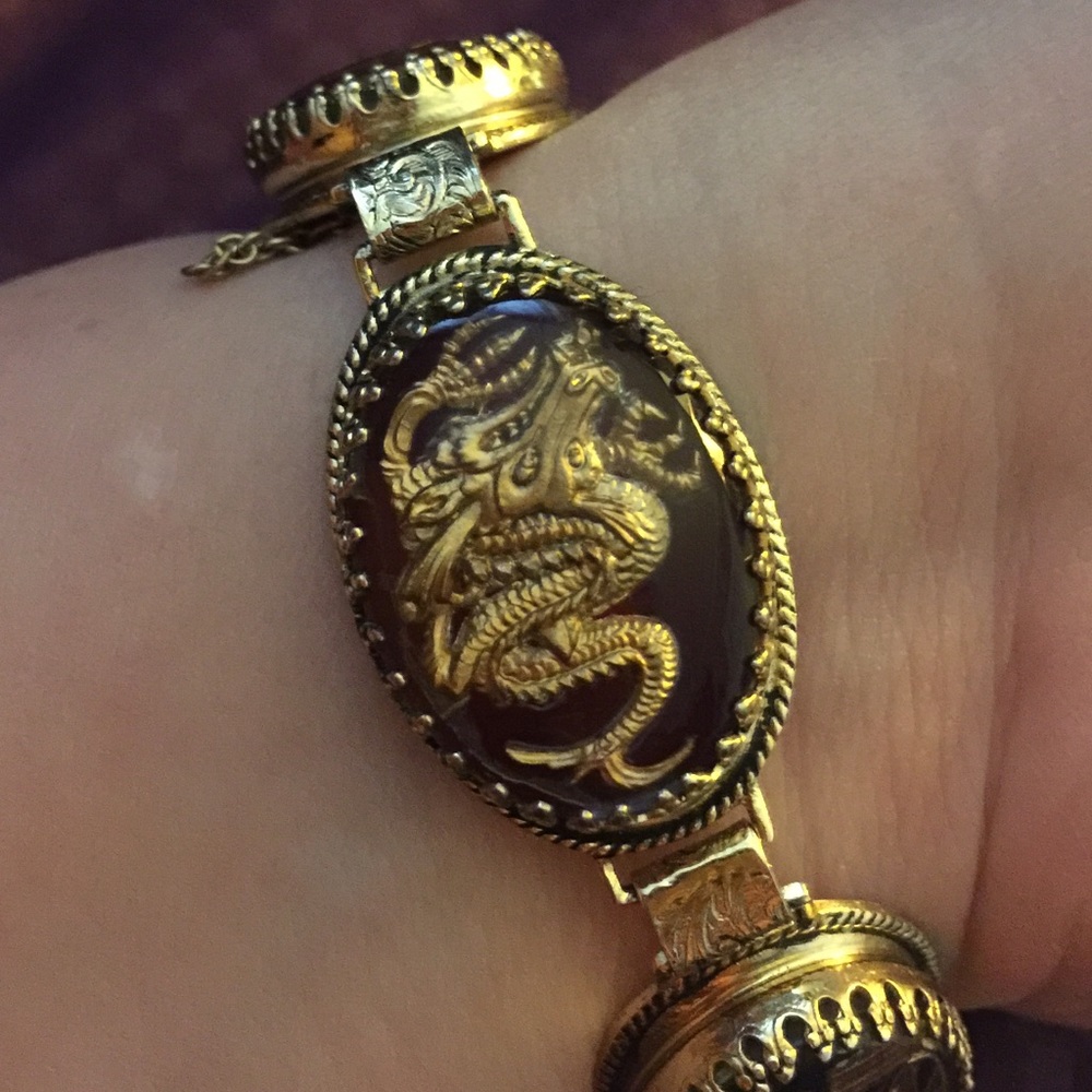 Whiting & Davis Antique Buddha Cameo Bracelet - Picture 2 of 5