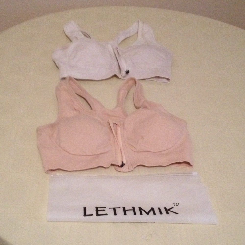 Front zip bra with removable pads.