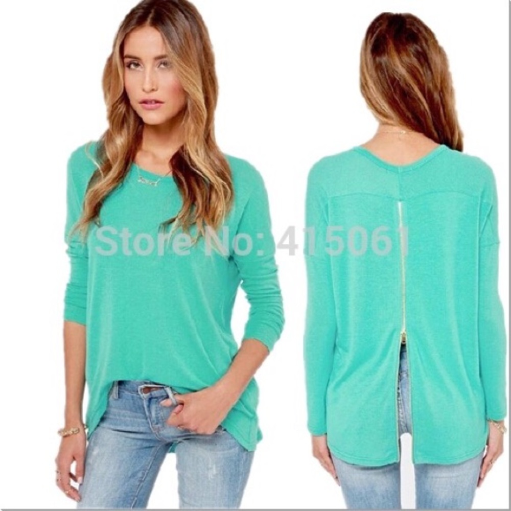 ✨Mint Green Long Sleeved Top W/ Back Zip Closure✨ - Picture 1 of 3