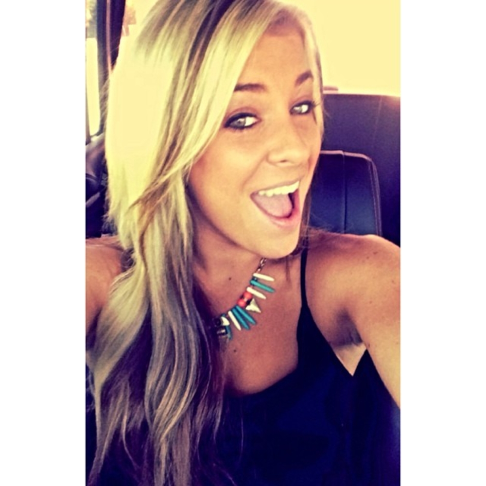 Meet your Posher, Alison