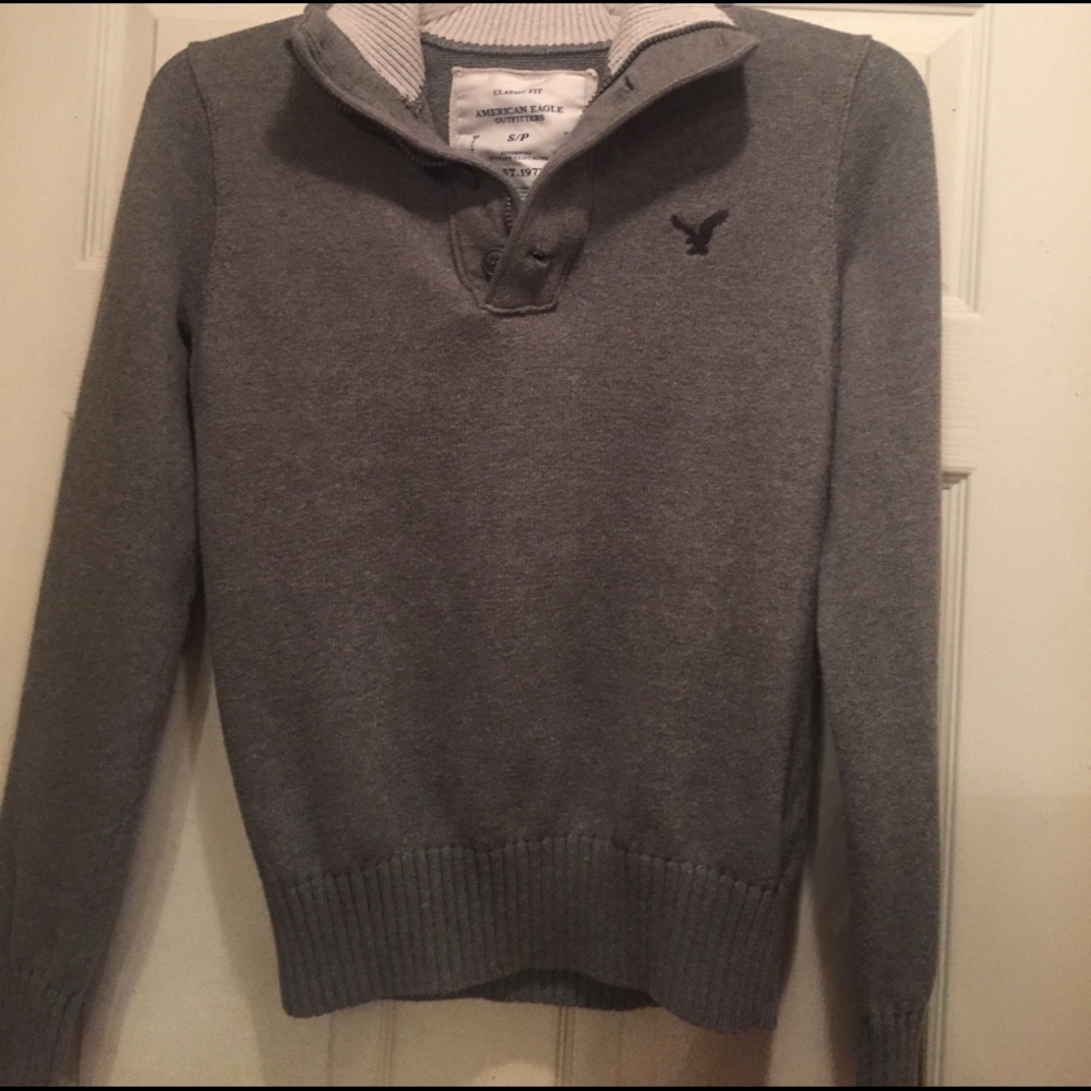 Men's grey sweater