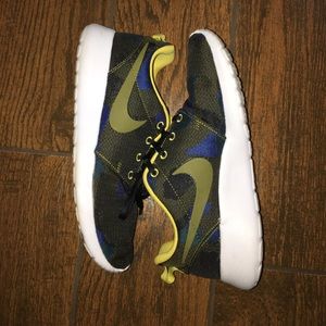 Nike ID Roche