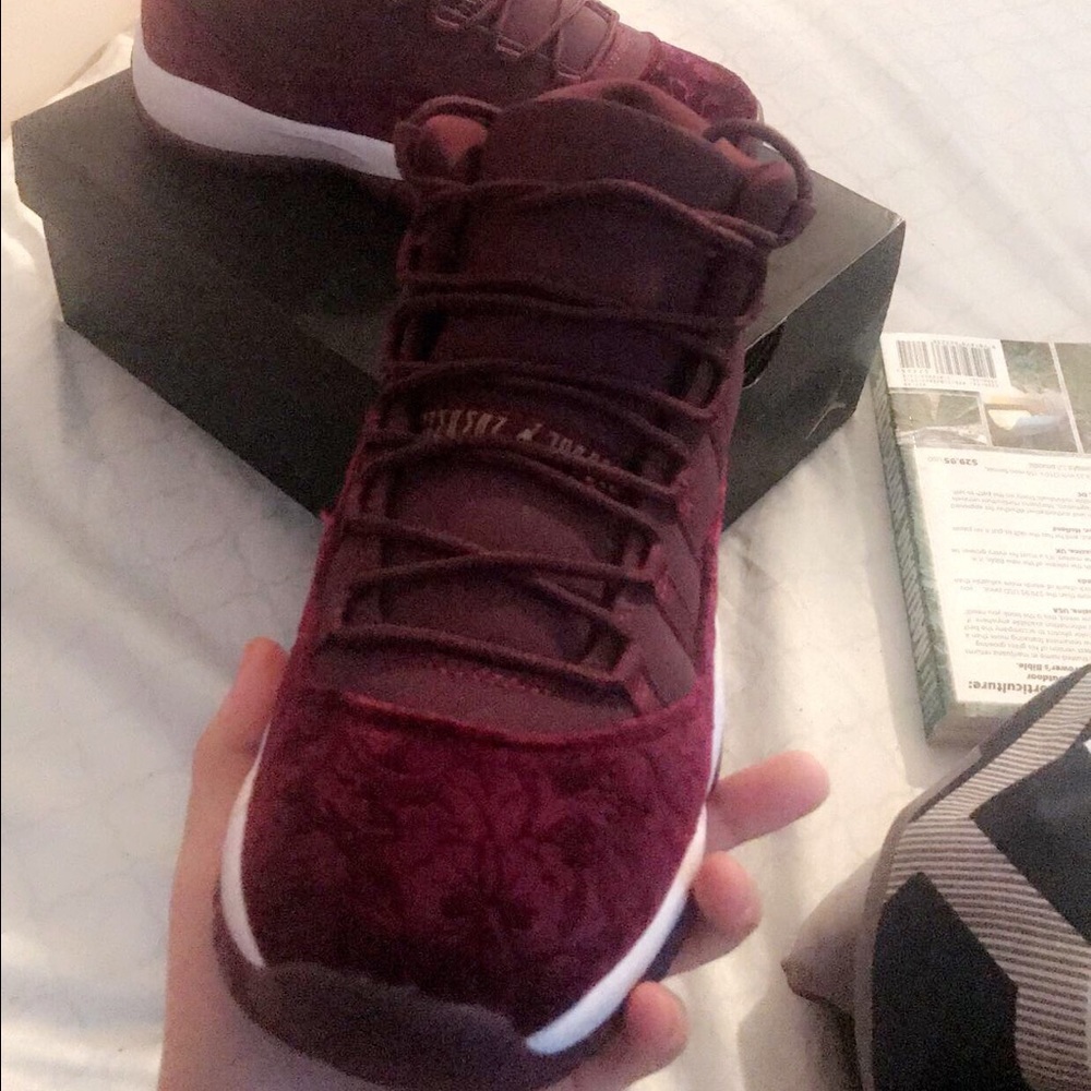 6.5 velvet 11s