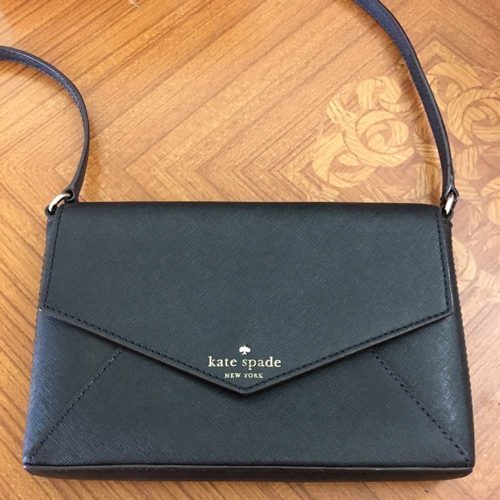**SOLD** kate spade Cedar Street Monday