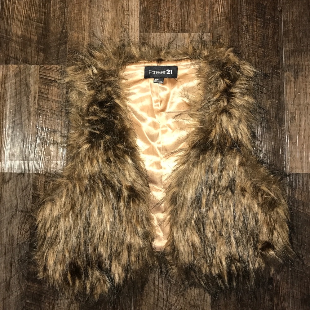 Faux Fue Vest