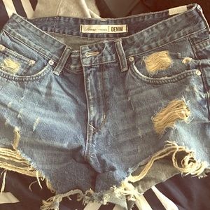 Lovers + FRIENDS DENIM destroyed shorts size 28