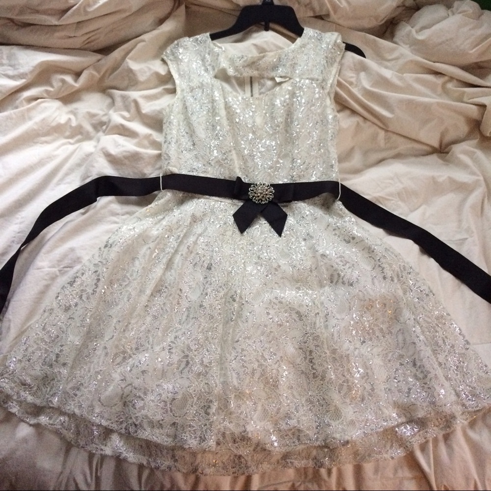 White lace dress
