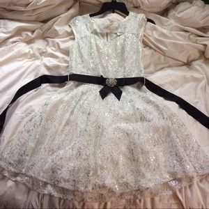 White lace dress