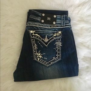 NWOT Miss Me Jeans Flare Size 33