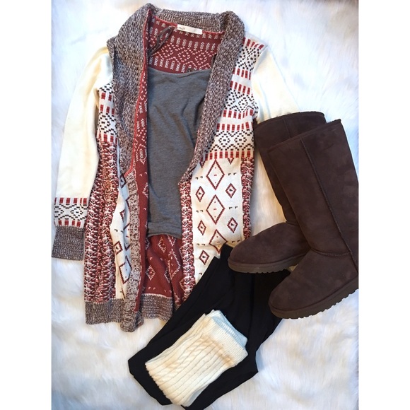 🍂🍁 PATTERNED CARDIGAN 🍁🍂 - Picture 2 of 7