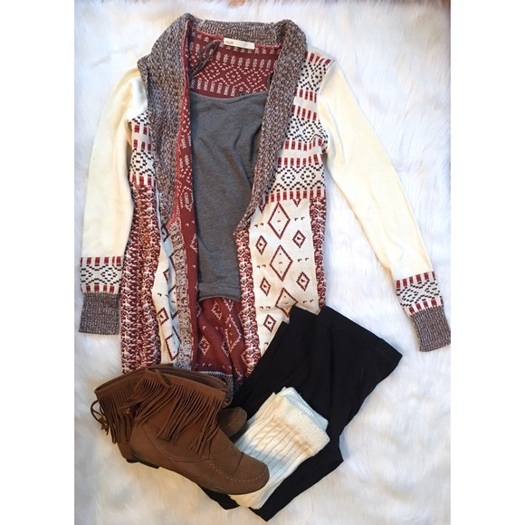 🍂🍁 PATTERNED CARDIGAN 🍁🍂 - Picture 3 of 7