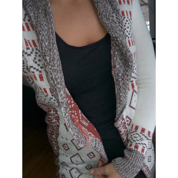 🍂🍁 PATTERNED CARDIGAN 🍁🍂 - Picture 7 of 7