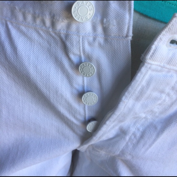 RAILS Mid-rise white denim shorts