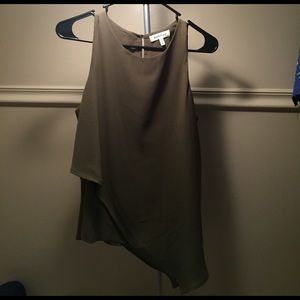 Monteau Los Angeles green blouse