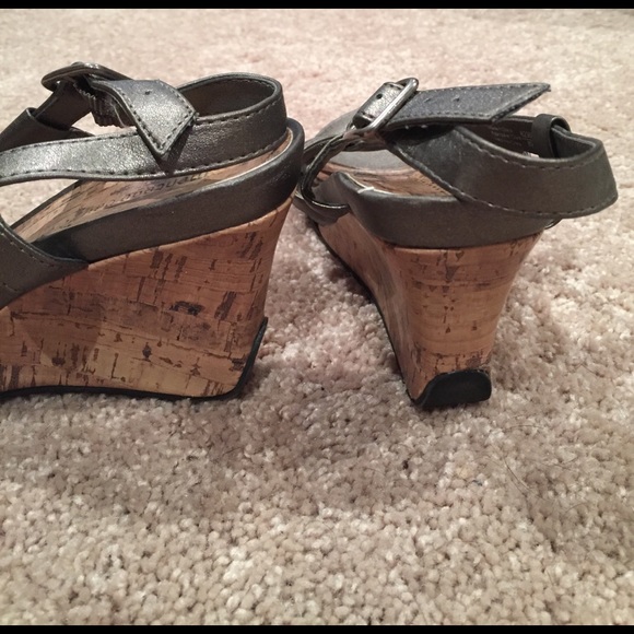 Silver wedges - Picture 2 of 2