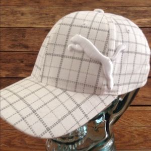 FlexFit Fitted Puma White one white hat