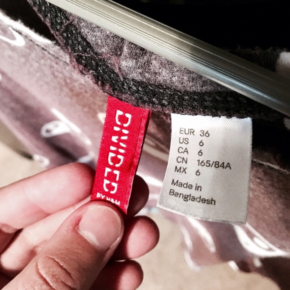 Maroon Yin Yang Tank - Picture 3 of 3