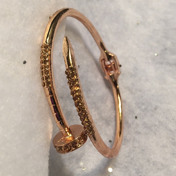 (O3) Gold Nail Bracelet - Picture 2 of 5