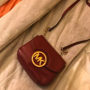 NEW PRICE!!!!  Michael kors cross body