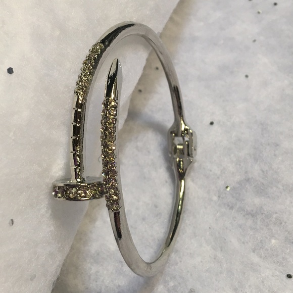 (O3) Silver Nail Bracelet - Picture 2 of 6