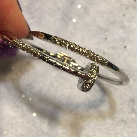 (O3) Silver Nail Bracelet - Picture 3 of 6