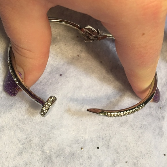(O3) Silver Nail Bracelet - Picture 6 of 6