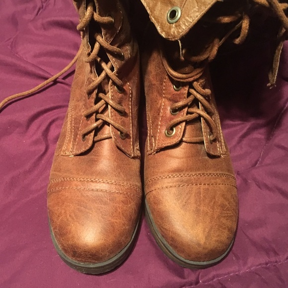 Cute Brown fold down combat boots Sz 8 - Picture 2 of 4