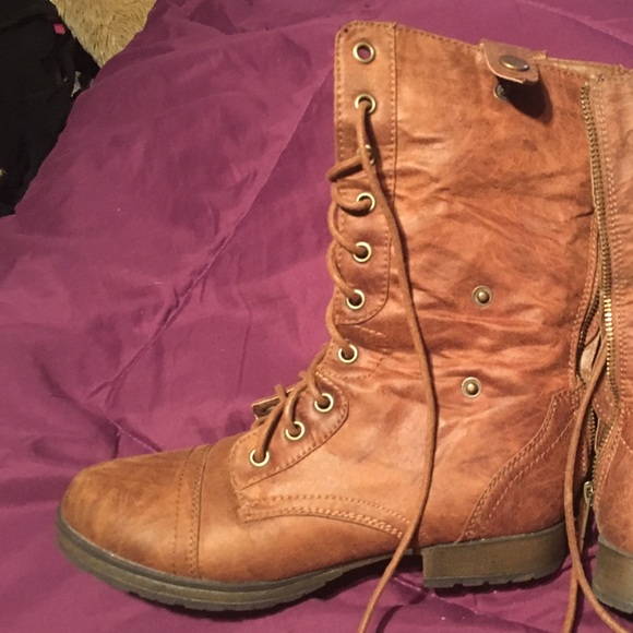 Cute Brown fold down combat boots Sz 8 - Picture 3 of 4