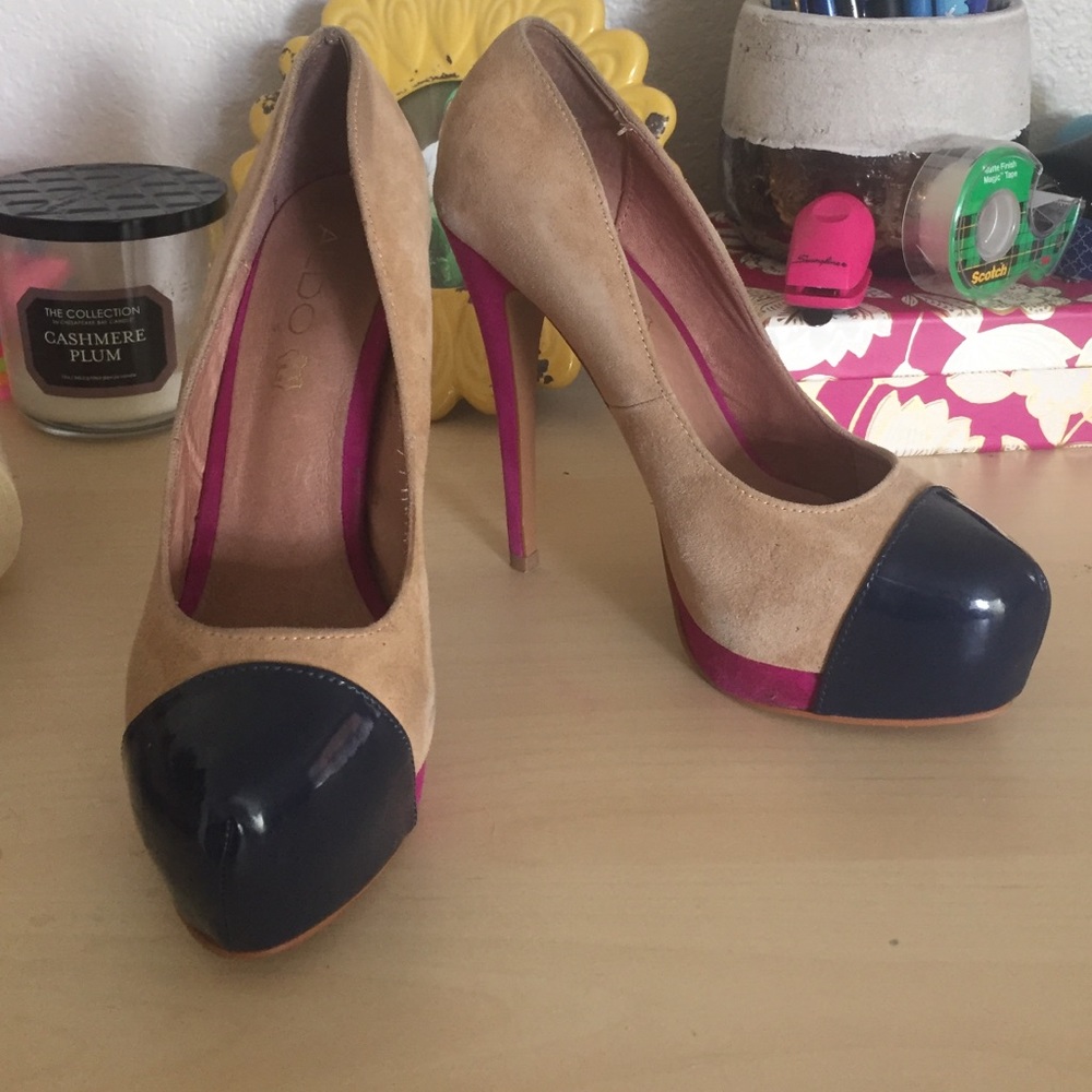 Tri color leather Aldo pumps