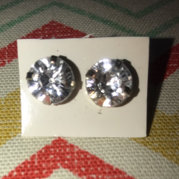 H&M Jewelry - Earring H&M Jewelry - Earring