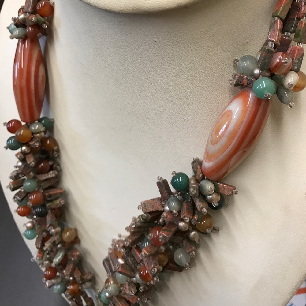 Necklace - Picture 3 of 4