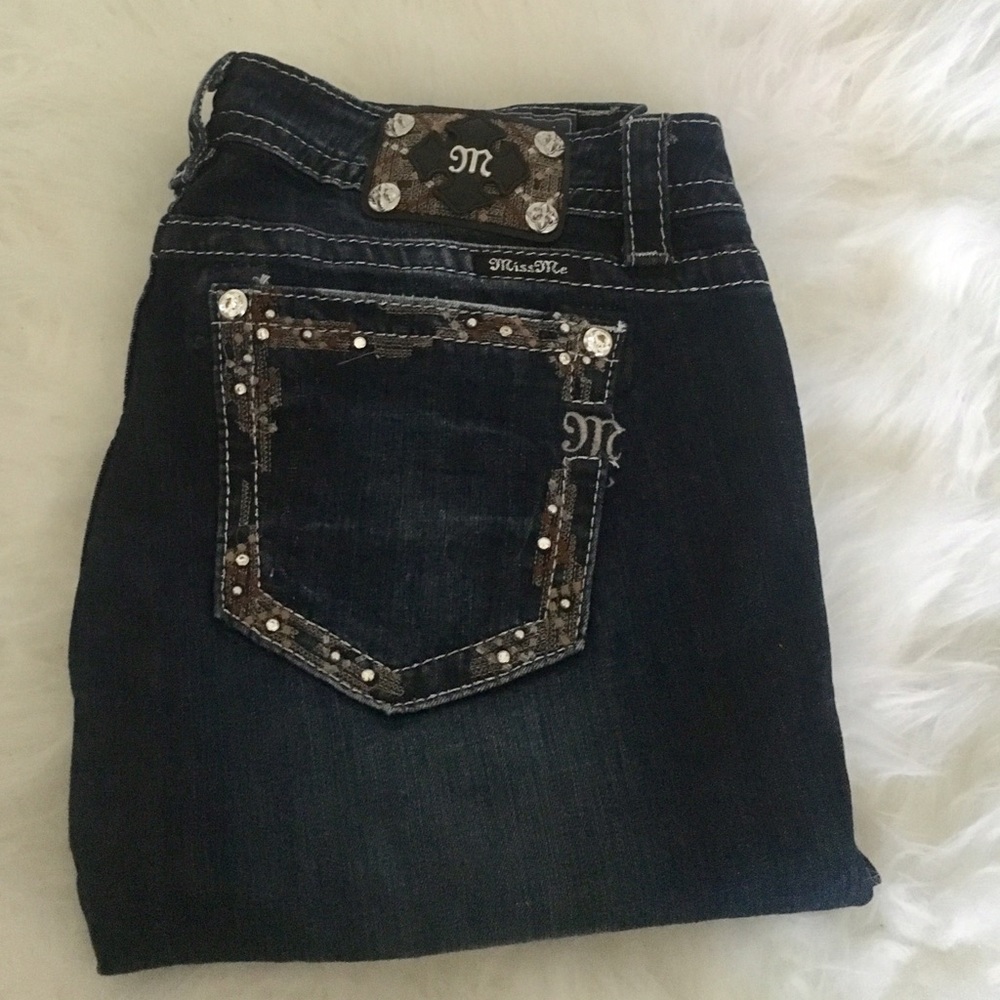 Miss Me Jeans Easy-Skinny Mid-Rise Size 33
