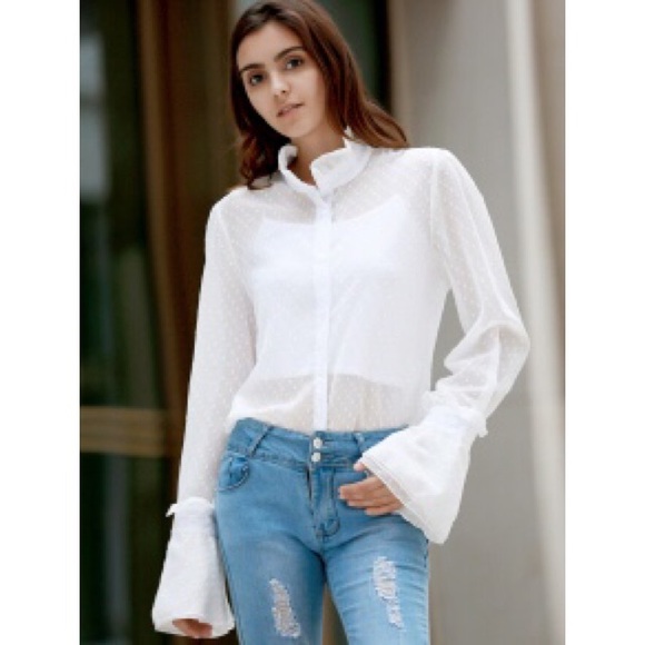 [Boutique] frilled neckline dotted shirt - Picture 4 of 6