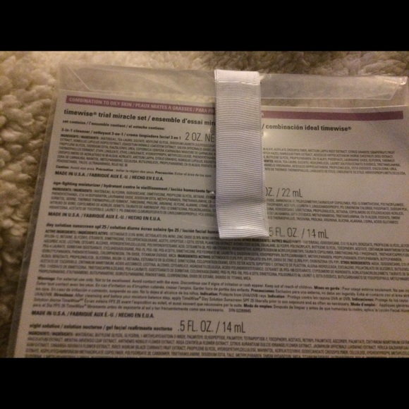 Sold ❤️Mary Kay Timewise Set❤️ NIP ❤️ - Picture 3 of 3